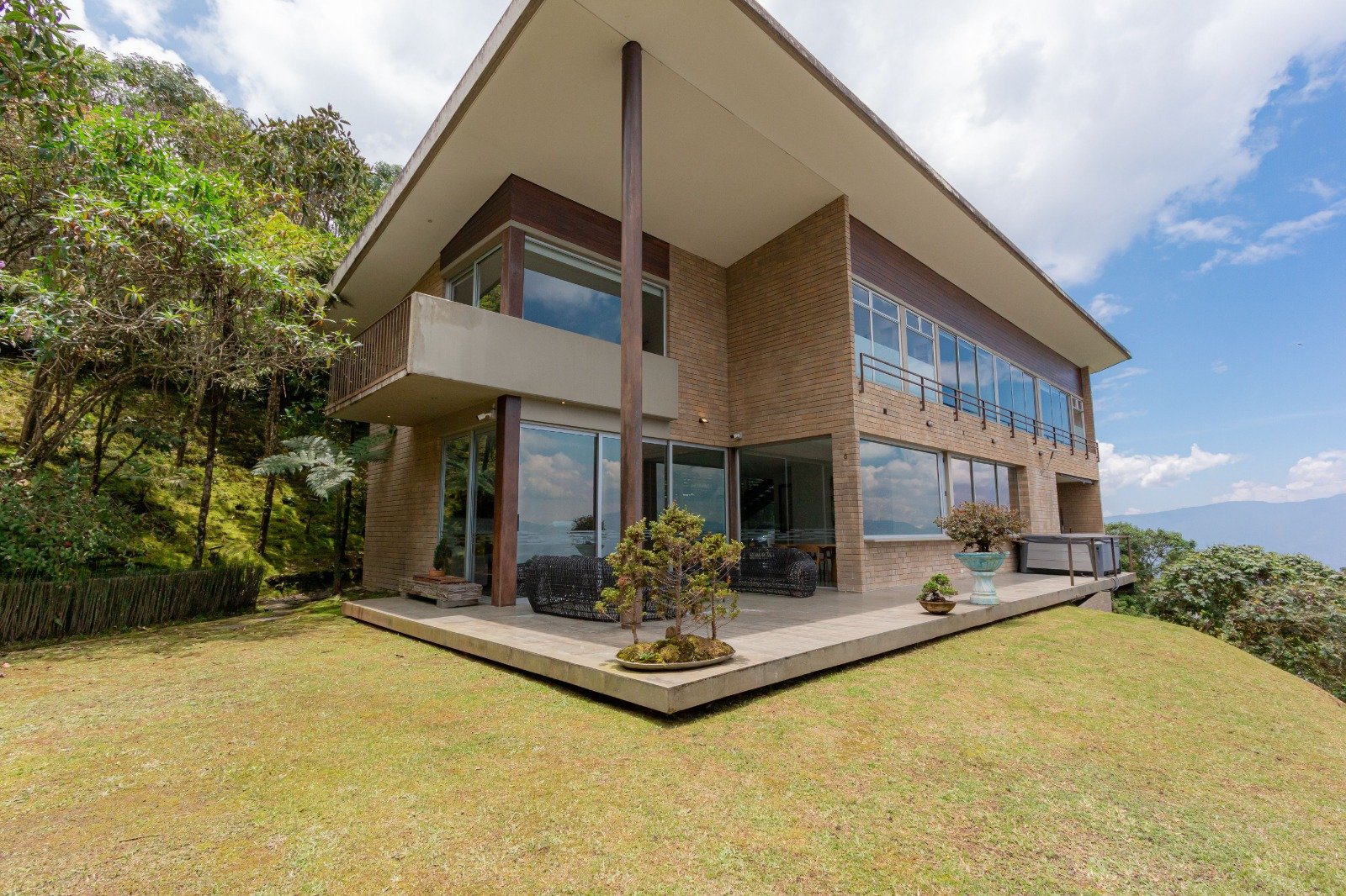 CASA_EN_MEDELLIN_COLOMBIA