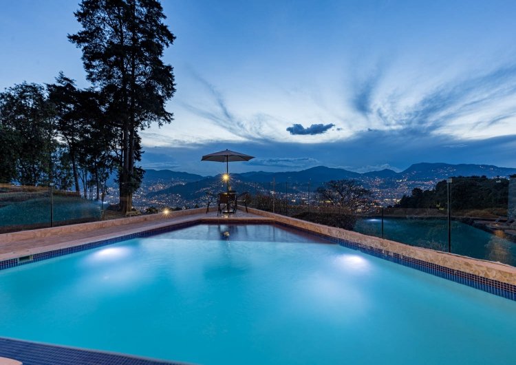 MANSION_EN_MEDELLIN_SECTOR_POBLADO