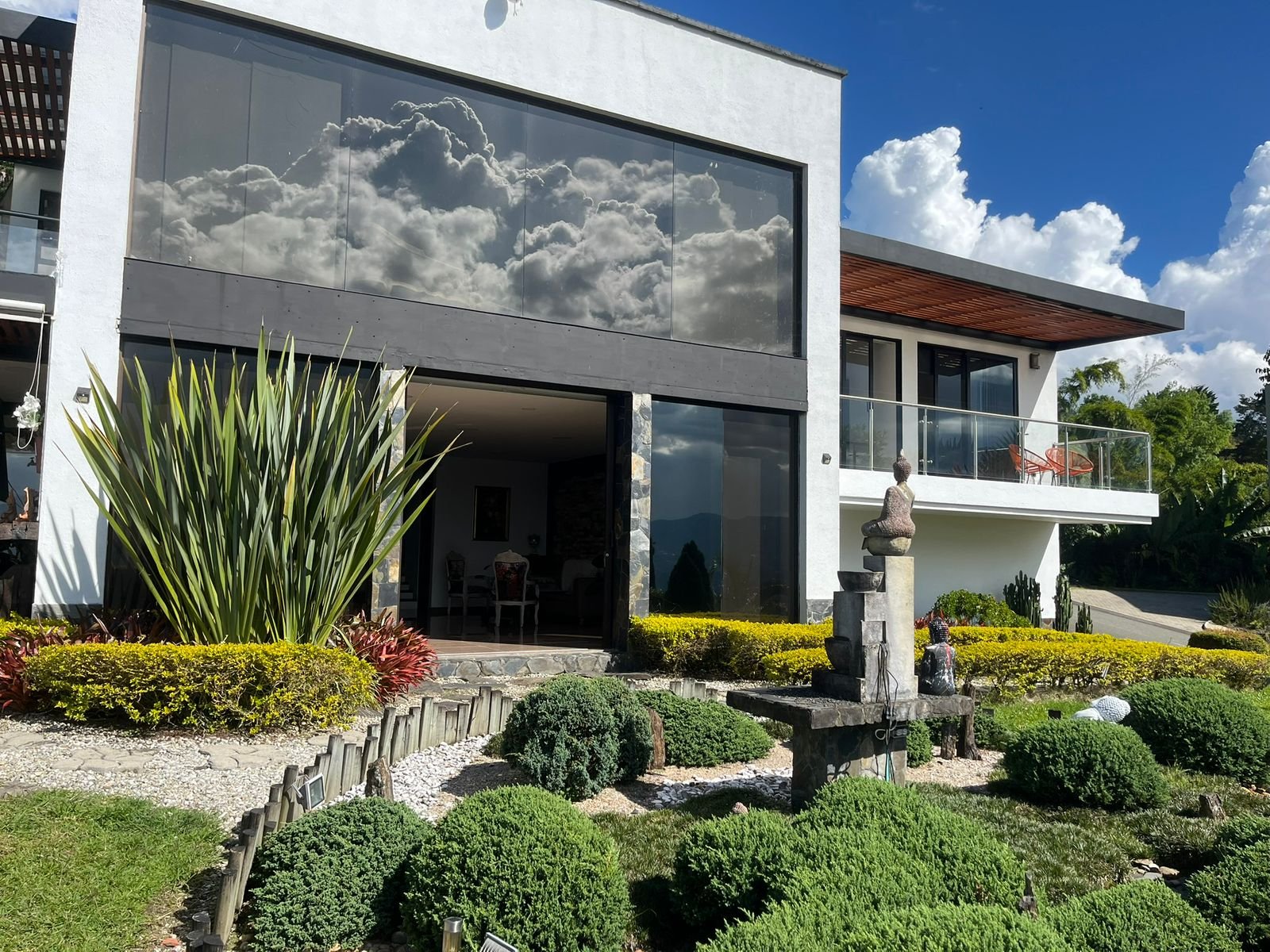 APARTAMENTO_EN_EL_POBLADO_MEDELLIN_COLOMBIA