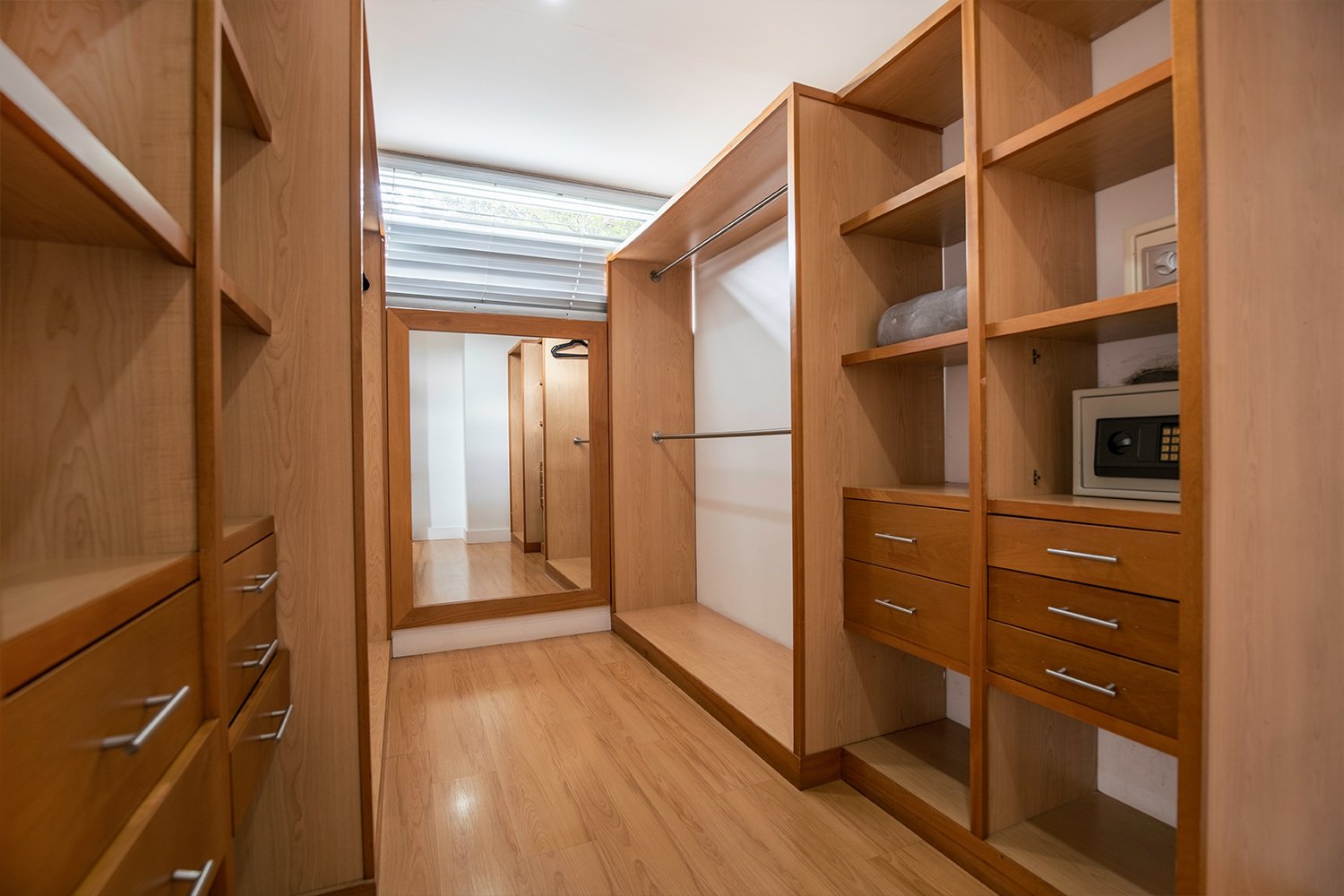 property_gallery_img_8303